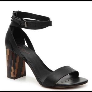 Crown Vintage black sandals with block heel Owen size 8.5